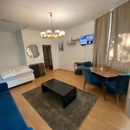 Apartment With Balcony Berlim Exterior foto