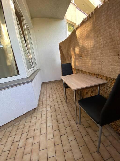 Apartment With Balcony Berlim Exterior foto